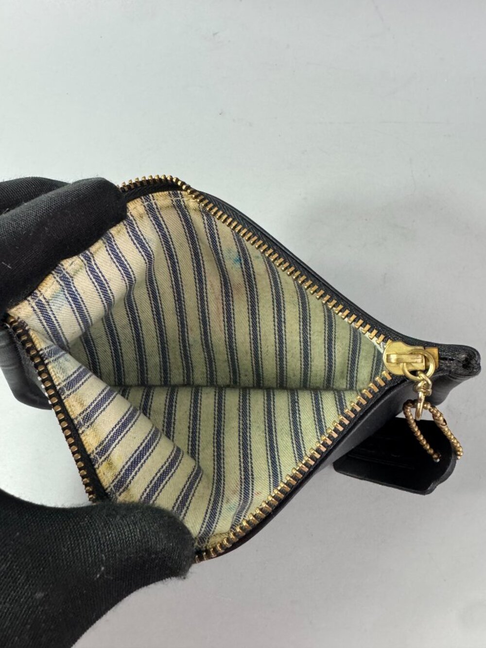 Vintage Coach Black Leather Pouch - Picture 10 of 13